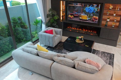 Chalet de 4 dormitorios en Pattaya, Tailandia № 203502 - foto 4