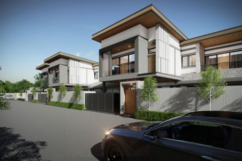Chalet de 3 dormitorios en Pattaya, Tailandia № 203498 - foto 12