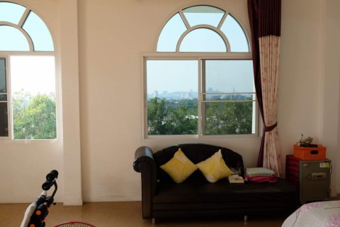 Chalet de 6 dormitorios en Pattaya, Tailandia № 133945 - foto 10