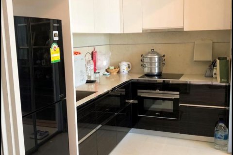 Condominio de 2 dormitorios en Bang Rak, Bangkok, Tailandia № 133942 - foto 3