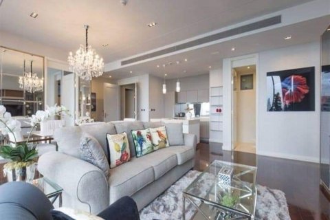 Condominio de 2 dormitorios en Watthana, Bangkok, Tailandia № 133946 - foto 2