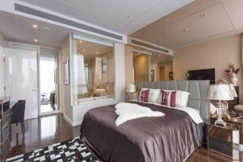 Condominio de 2 dormitorios en Watthana, Bangkok, Tailandia № 133946 - foto 9
