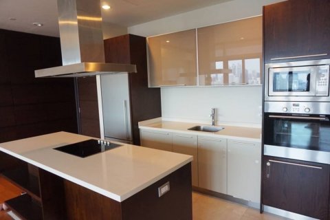 Condominio de 2 dormitorios en Pathum Wan, Bangkok, Tailandia № 133947 - foto 3