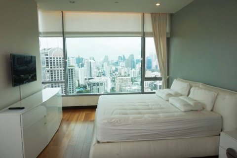 Condominio de 2 dormitorios en Pathum Wan, Bangkok, Tailandia № 133947 - foto 4