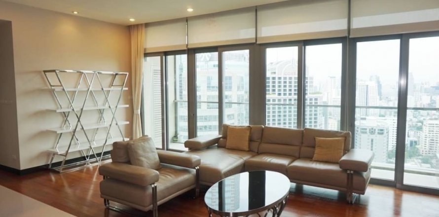Condominio de 2 dormitorios en Pathum Wan, Bangkok, Tailandia № 133947