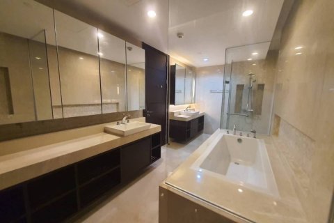 Condominio de 2 dormitorios en Pathum Wan, Bangkok, Tailandia № 133947 - foto 8