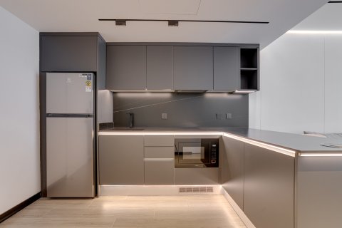 Apartamento de 2 habitaciones en Pattaya, Tailandia № 194723 - foto 3