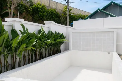 Casa de 3 dormitorios en Pattaya, Tailandia № 194725 - foto 30