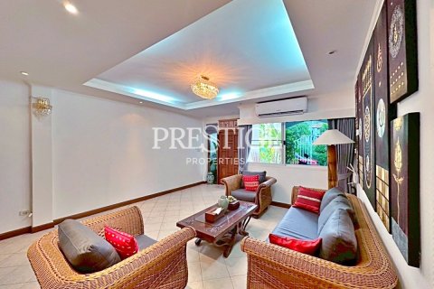 Haus in Pattaya, Thailand 3 Schlafzimmer № 198150