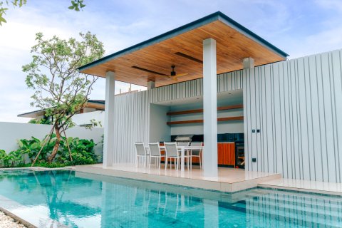 Villa in Pattaya, Thailand 4 bedrooms № 194734