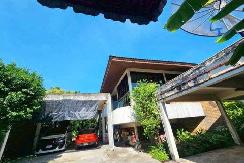 Casa de 5 dormitorios en Bang Kapi, Bangkok, Tailandia № 163748 - foto 4