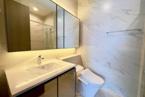 Condominio de 1 dormitorio en Bangkok, Tailandia № 163753 - foto 6
