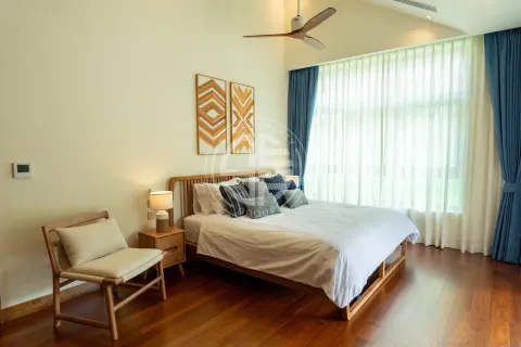 Chalet de 4 dormitorios en Phuket, Tailandia № 190722 - foto 10