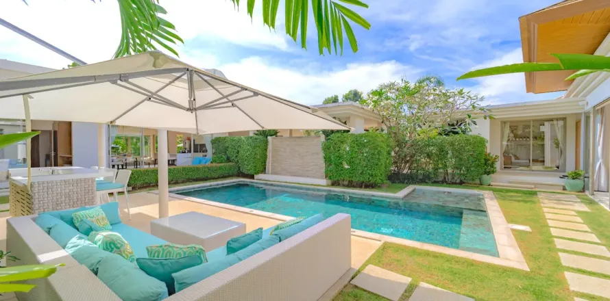 Chalet de 6 dormitorios en Phuket, Tailandia № 190723