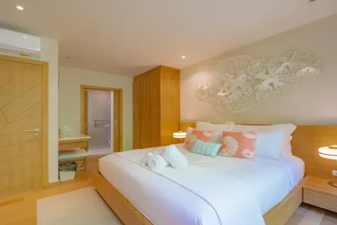 Chalet de 6 dormitorios en Phuket, Tailandia № 190723 - foto 21