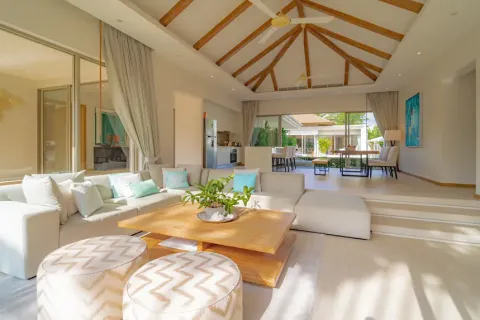 Chalet de 6 dormitorios en Phuket, Tailandia № 190723 - foto 17