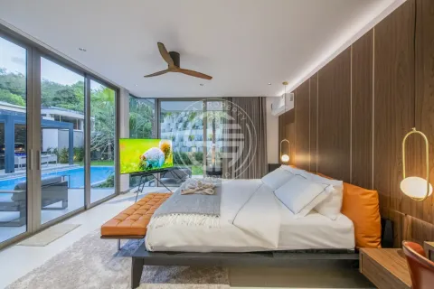 Chalet de 3 dormitorios en Bang Tao, Tailandia № 190719 - foto 4