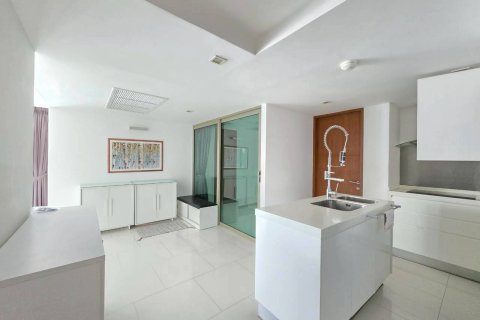Condominio de 3 dormitorios en Pattaya, Tailandia № 8680 - foto 12