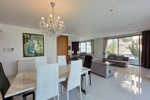 Condominio de 3 dormitorios en Pattaya, Tailandia № 8680 - foto 9