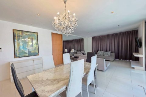 Condominio de 3 dormitorios en Pattaya, Tailandia № 8680 - foto 17