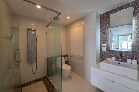 Condominio de 3 dormitorios en Pattaya, Tailandia № 8680 - foto 22