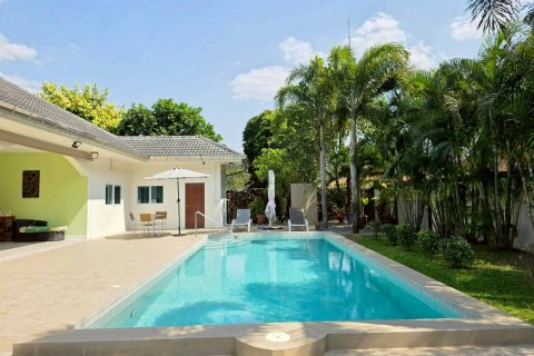 Casa de 3 dormitorios en Bang Lamung, Tailandia № 161531 - foto 7