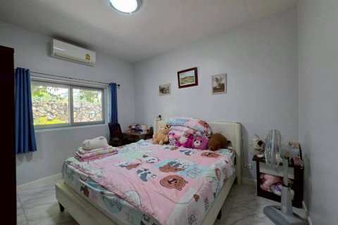 Casa de 3 dormitorios en Bang Lamung, Tailandia № 161531 - foto 27