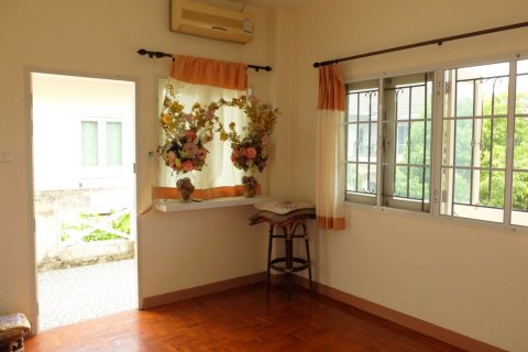 Casa de 3 dormitorios en Chiang Mai, Tailandia № 162505 - foto 2
