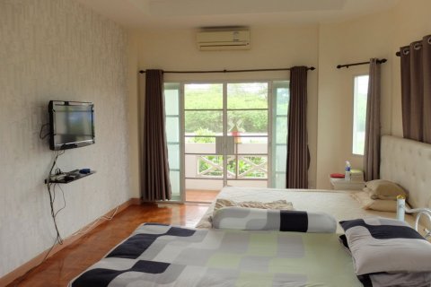 Casa de 3 dormitorios en Chiang Mai, Tailandia № 162505 - foto 5