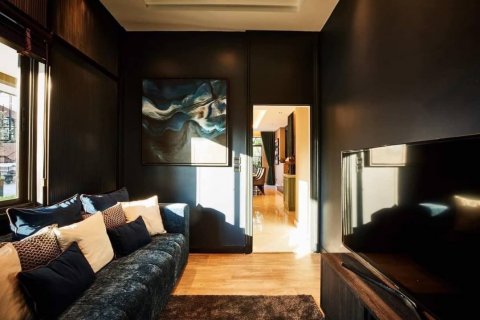 Condominio de 4 dormitorios en Phra Khanong, Bangkok, Tailandia № 133983 - foto 14
