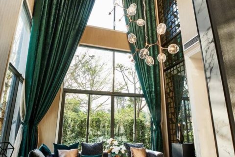Condominio de 4 dormitorios en Phra Khanong, Bangkok, Tailandia № 133983 - foto 5