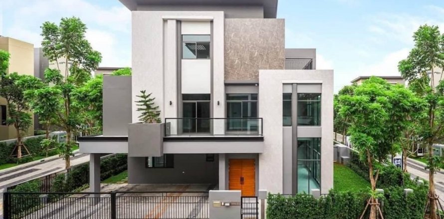 Condominio de 4 dormitorios en Phra Khanong, Bangkok, Tailandia № 133983