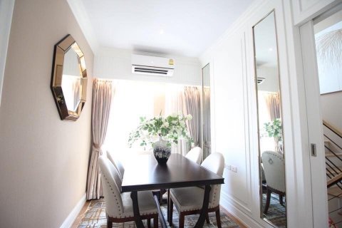 Chalet de 3 dormitorios en Bueng Kum, Bangkok, Tailandia № 133988 - foto 9
