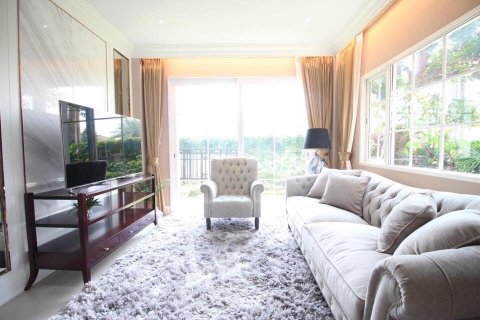 Chalet de 3 dormitorios en Bueng Kum, Bangkok, Tailandia № 133988 - foto 4