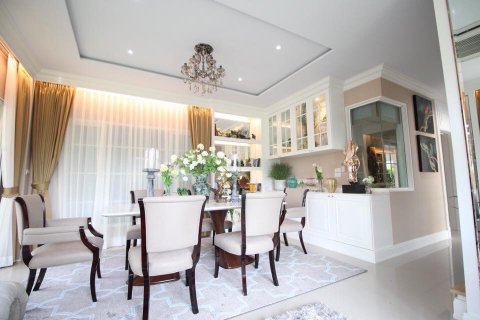 Chalet de 3 dormitorios en Bueng Kum, Bangkok, Tailandia № 133988 - foto 5