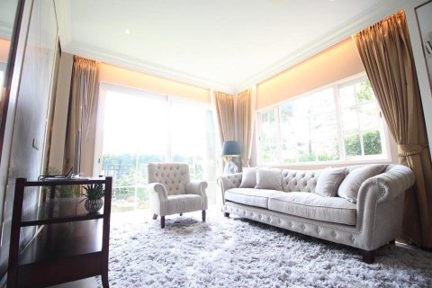 Chalet de 3 dormitorios en Bueng Kum, Bangkok, Tailandia № 133988 - foto 2