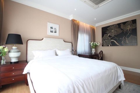 Chalet de 3 dormitorios en Bueng Kum, Bangkok, Tailandia № 133988 - foto 11