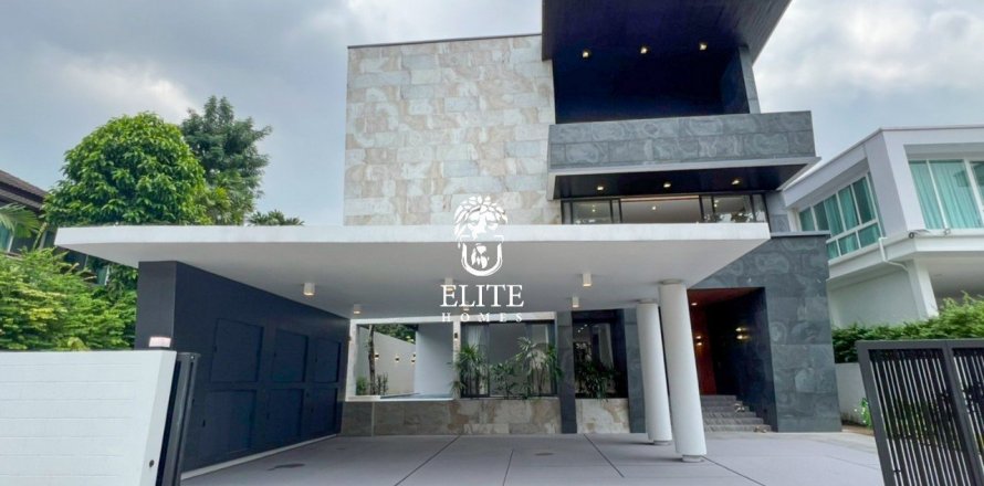 Condominio de 5 dormitorios en Bang Sue, Bangkok, Tailandia № 133984