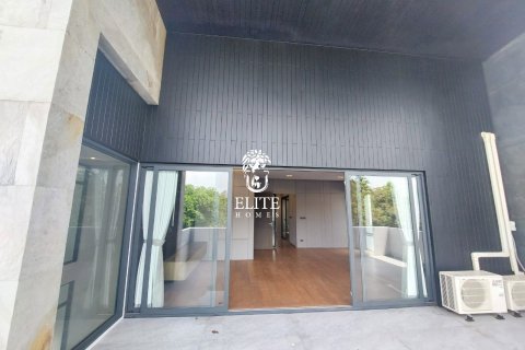 Condominio de 5 dormitorios en Bang Sue, Bangkok, Tailandia № 133984 - foto 14
