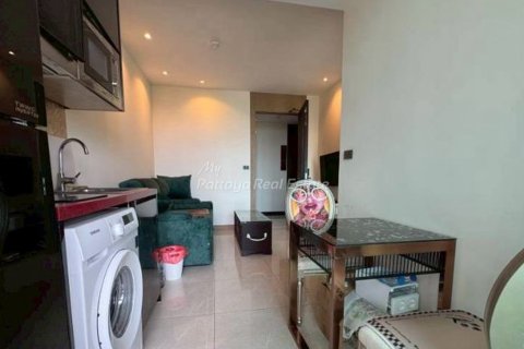 Condo in Bang Lamung, Thailand, 1 bedroom № 154526 - photo 2