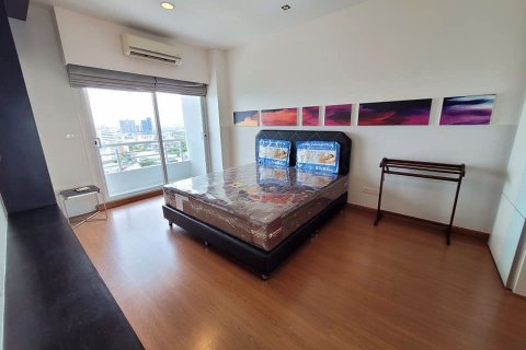 Condo in Bang Kapi, Bangkok, Thailand, 1 bedroom  № 47717 - photo 6