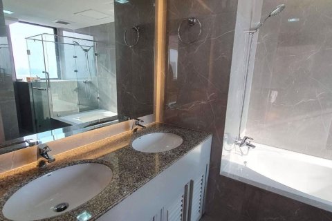 Condominio de 3 dormitorios en Khlong Toei, Bangkok, Tailandia № 47719 - foto 14