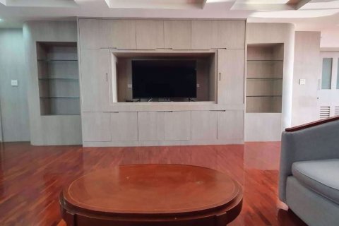 Condominio de 3 dormitorios en Khlong Toei, Bangkok, Tailandia № 47719 - foto 3