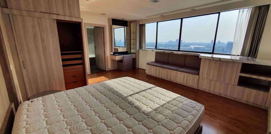 Condominio de 3 dormitorios en Khlong Toei, Bangkok, Tailandia № 47719