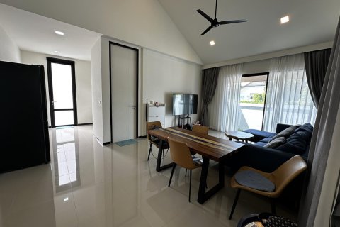 Casa de 2 dormitorios en Pattaya, Tailandia № 155551 - foto 14