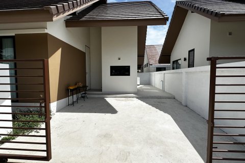 Casa de 2 dormitorios en Pattaya, Tailandia № 155551 - foto 4