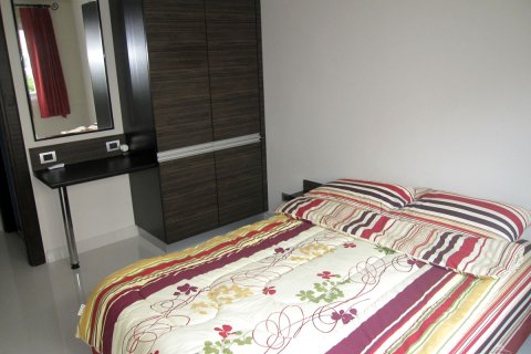 Condominio de 1 dormitorio en Jomtien Beach, Pattaya, Tailandia № 204535 - foto 2
