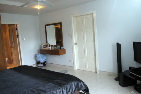 Condominio de 1 dormitorio en Pattaya, Tailandia № 204532 - foto 3