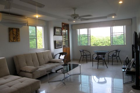Condominio de 1 dormitorio en Pattaya, Tailandia № 204532 - foto 12