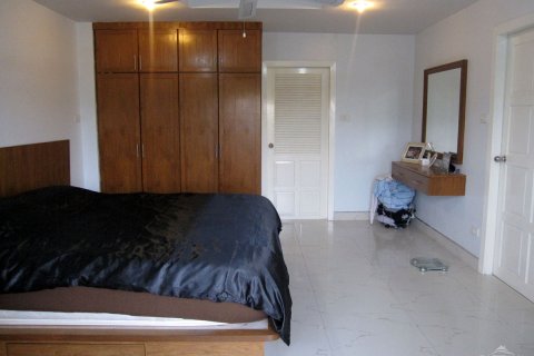 Condominio de 1 dormitorio en Pattaya, Tailandia № 204532 - foto 4